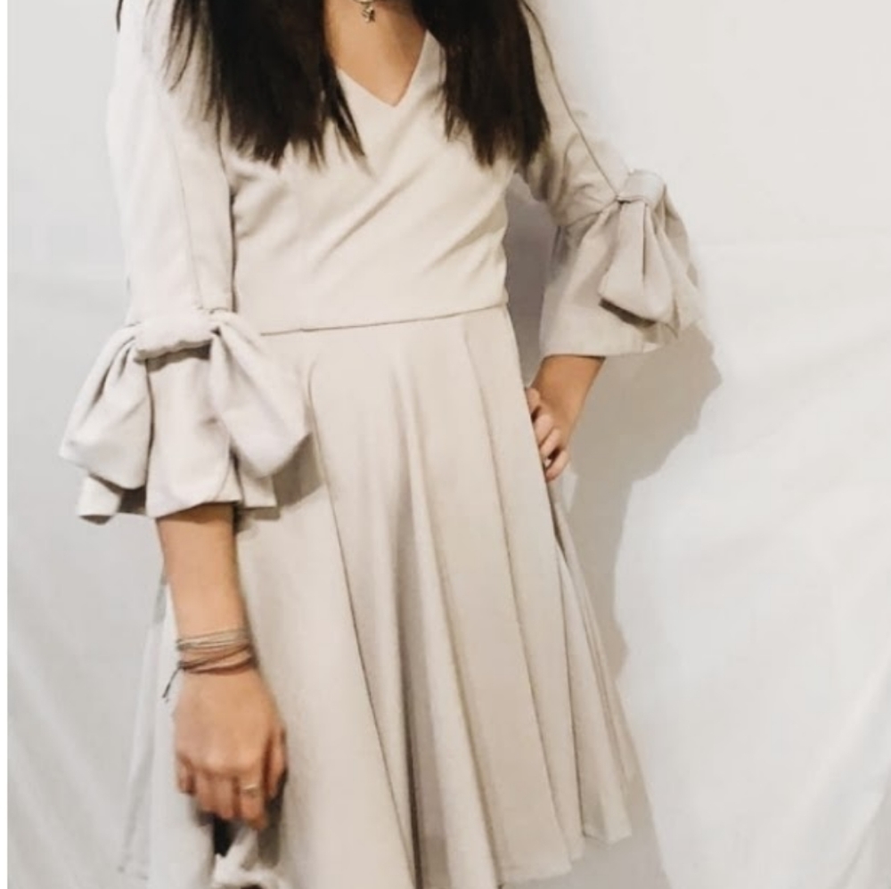 Dress - Picture 2 of 3